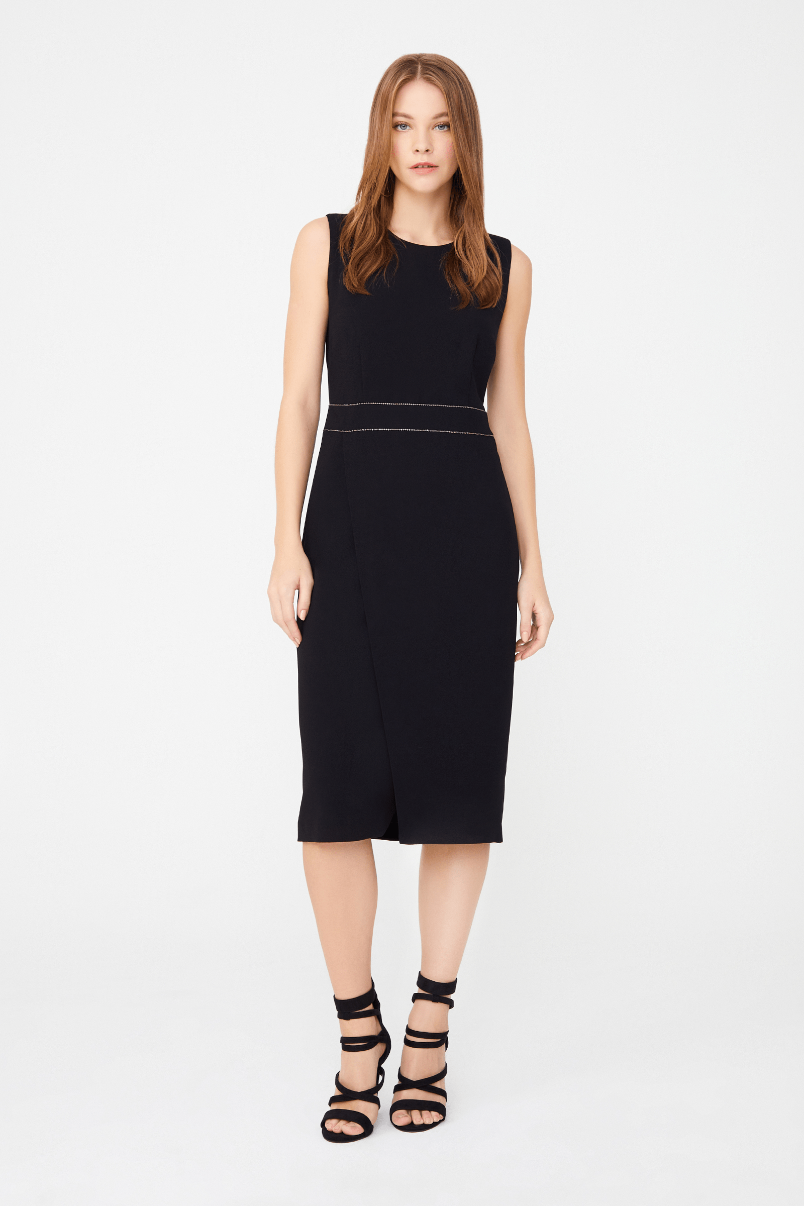 Yırtmaç Detaylı Midi Boy Elbise