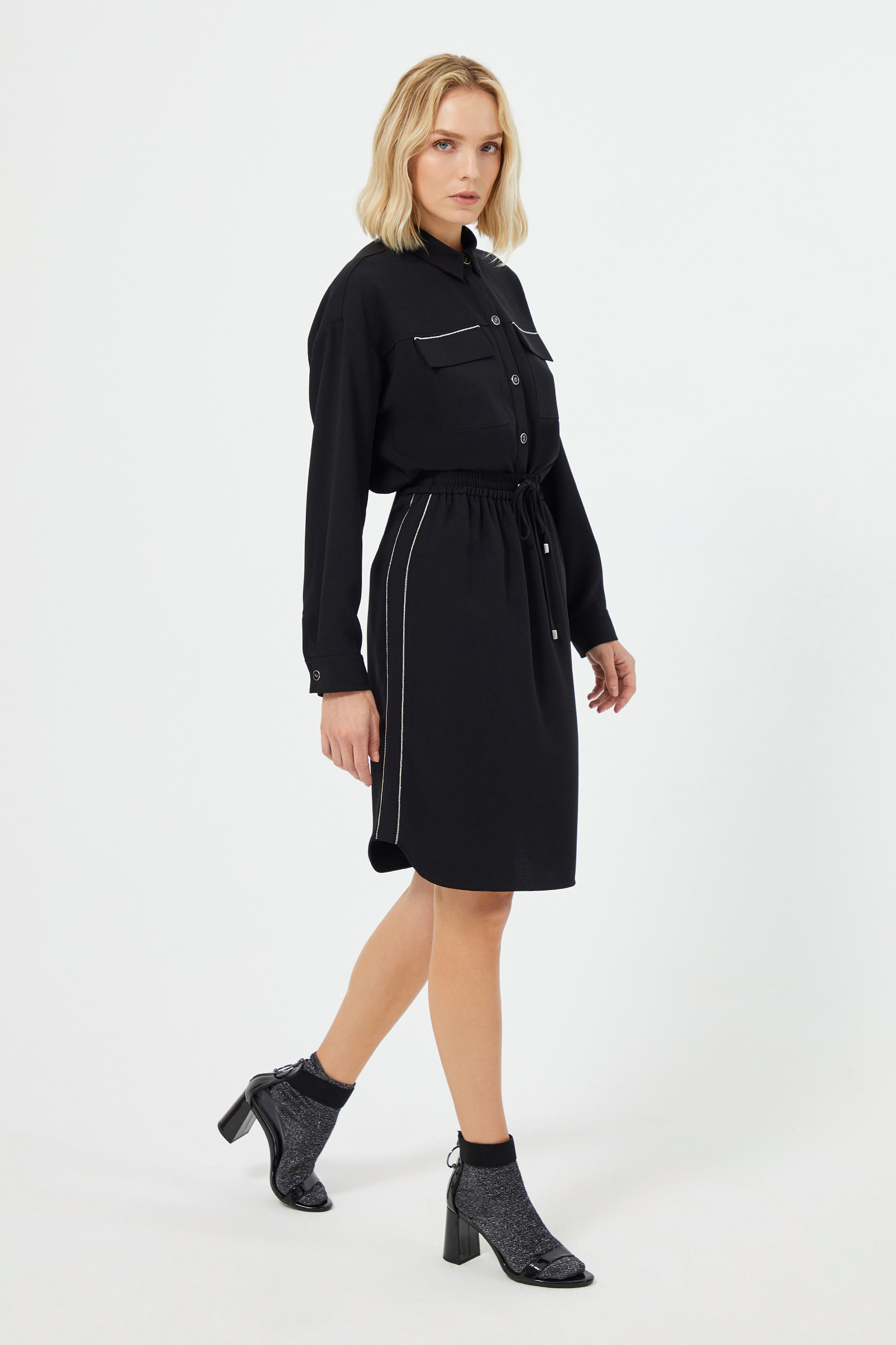 Yanları Şerit Detaylı Bağcıklı Etek