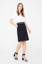 Beli Aksesuralı Önü Yırtmaçlı Etek