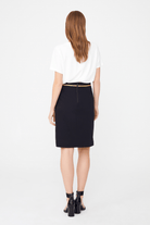 Beli Aksesuralı Önü Yırtmaçlı Etek