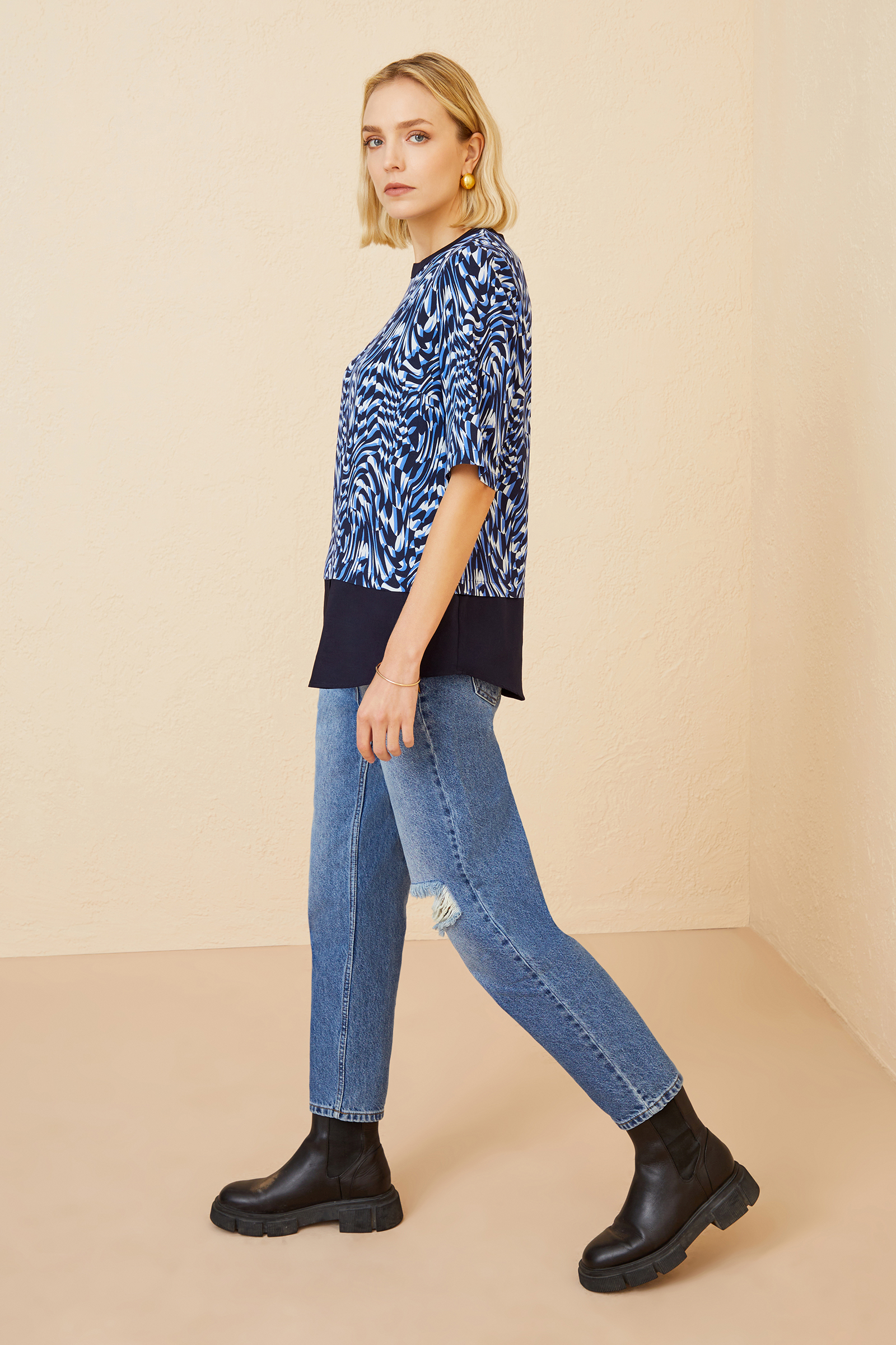 Kontrast Detaylı Ferrmuarlı Bluz