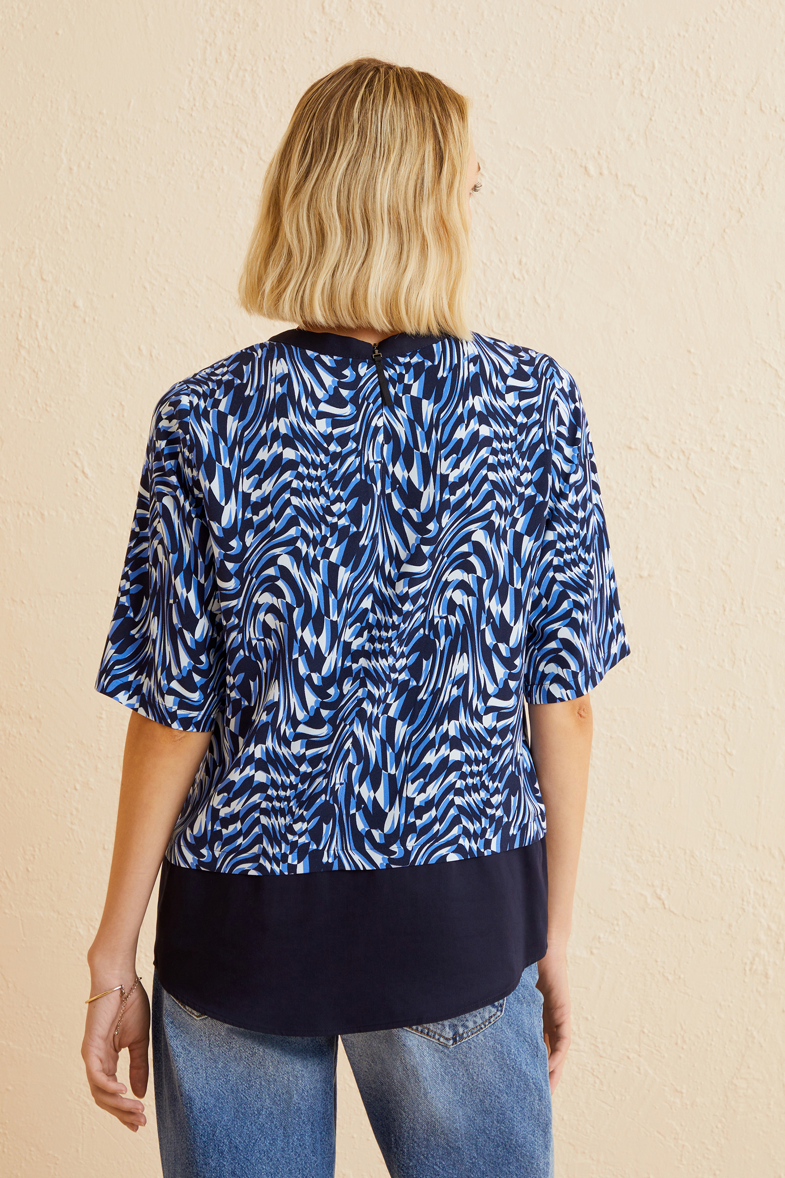 Kontrast Detaylı Ferrmuarlı Bluz