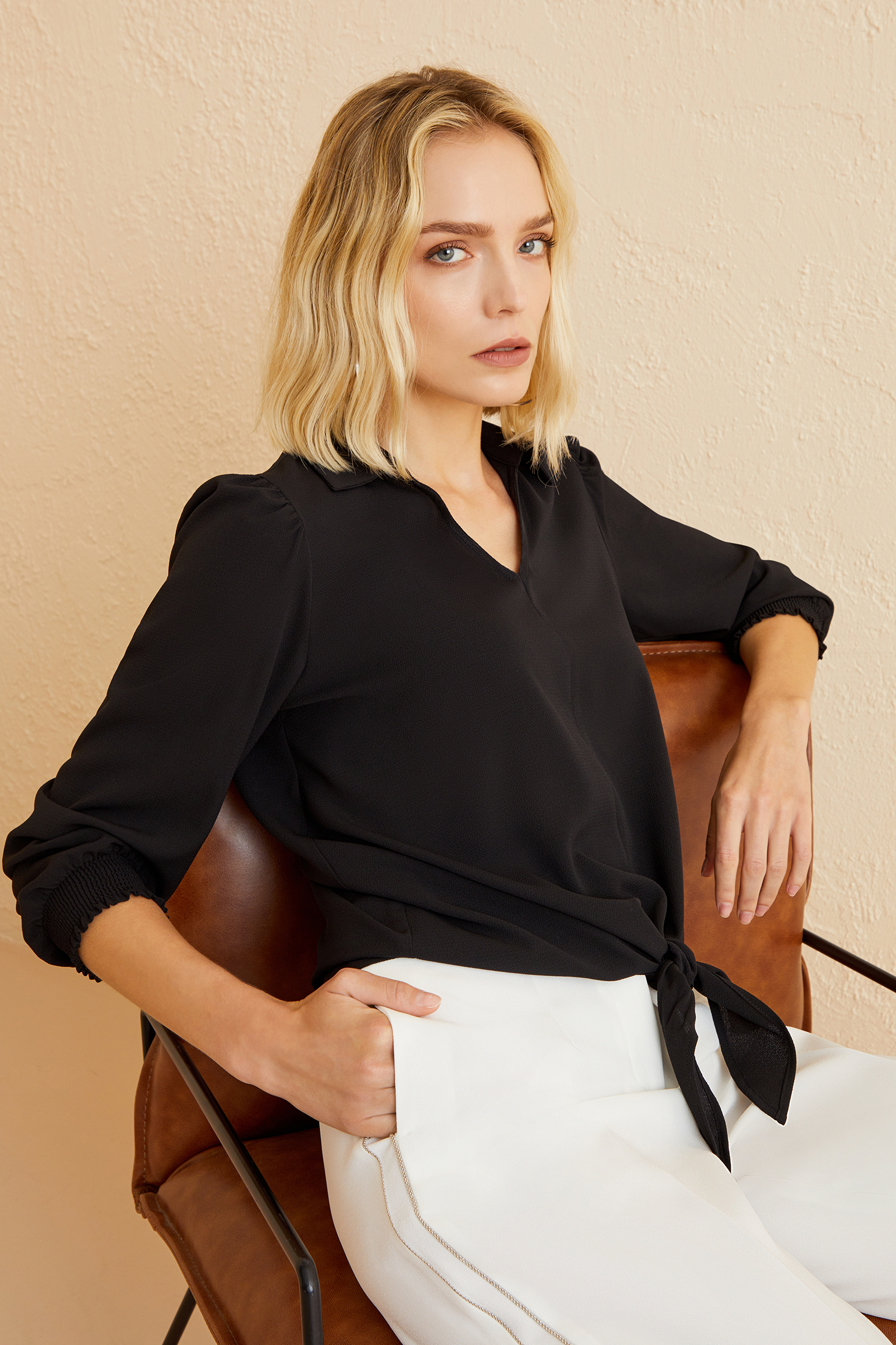 Bağlama Detaylı Truvakar Kol Bluz