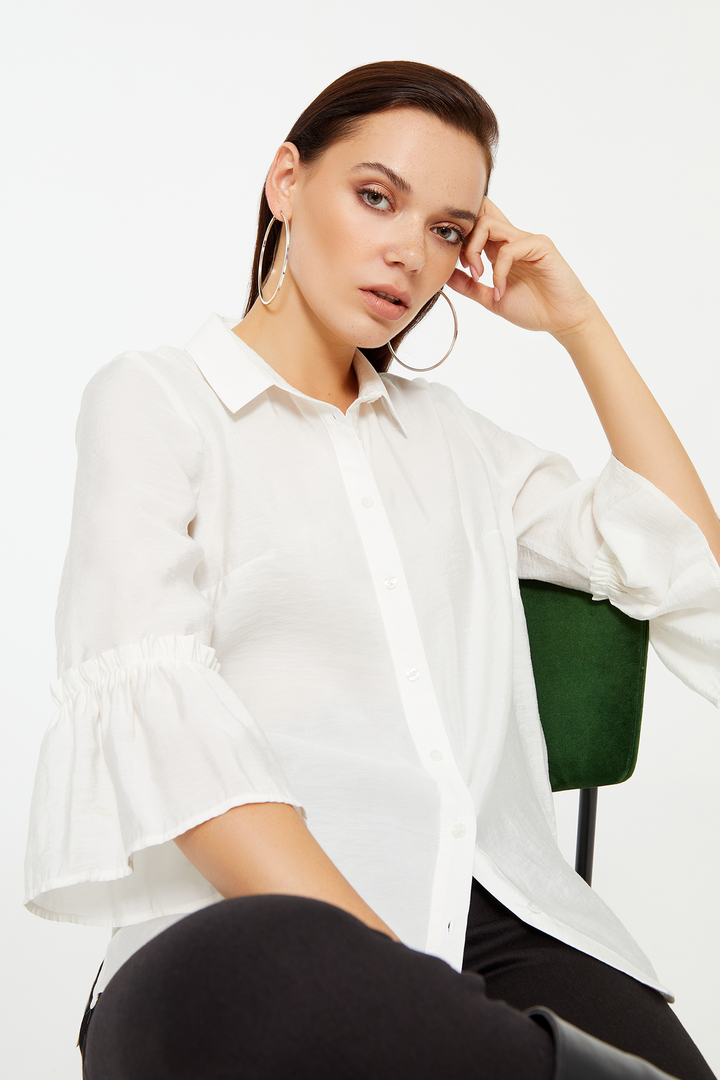 Kolu Fırfırlı Truvakar Kol Gömlek