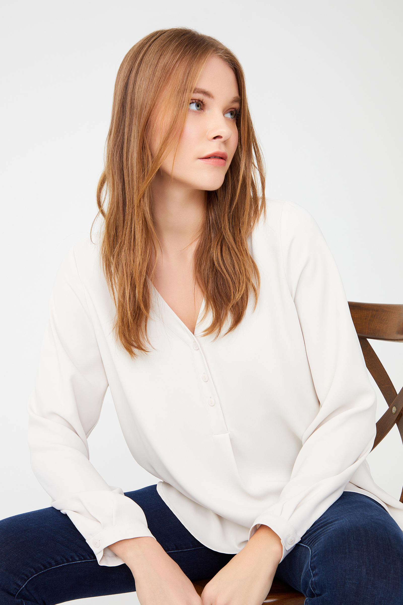 Dökümlü Detaylı Gömlek