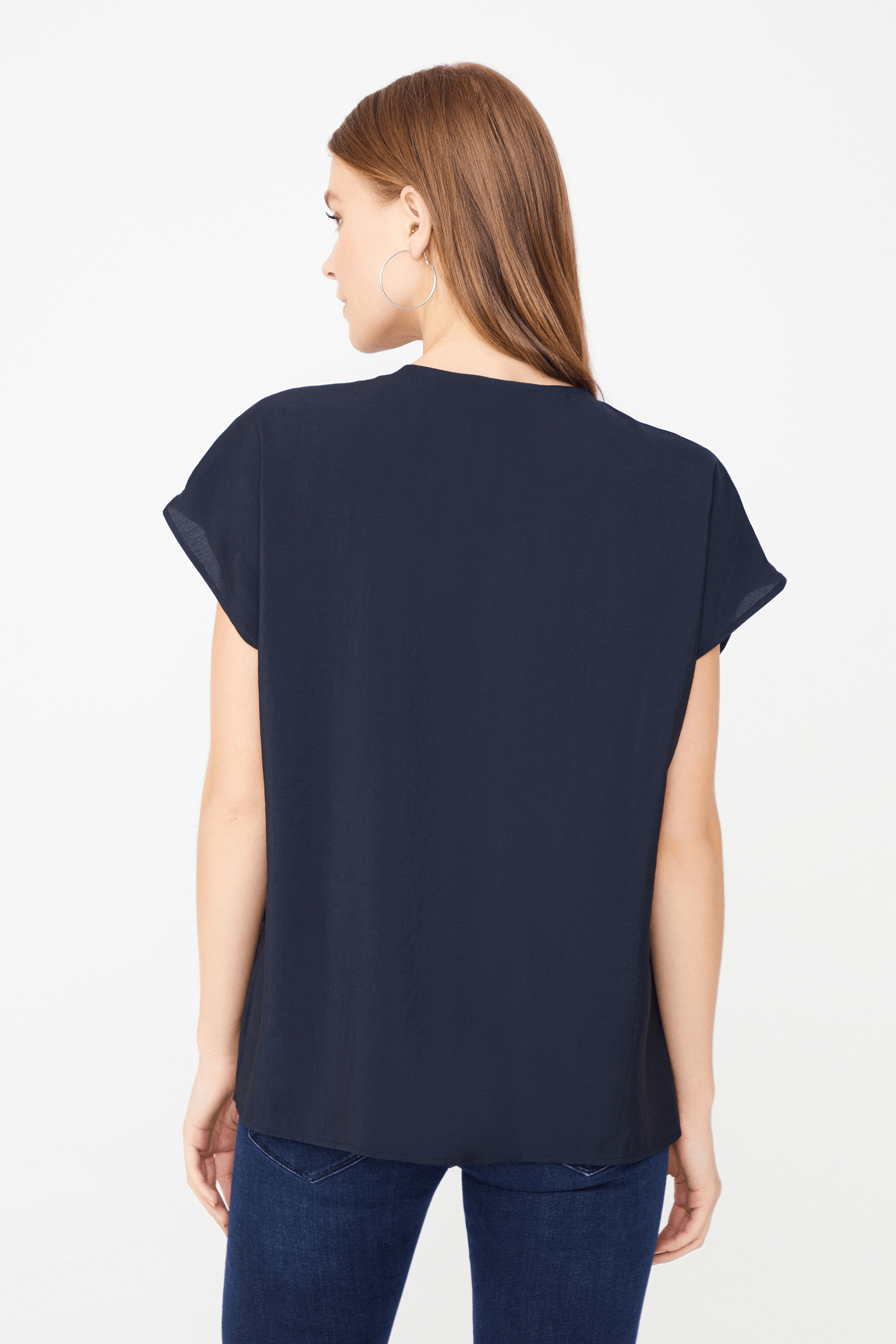 Yakası Zincir Aksesuar Detaylı Bluz