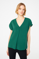 Yakası Zincir Aksesuar Detaylı Bluz