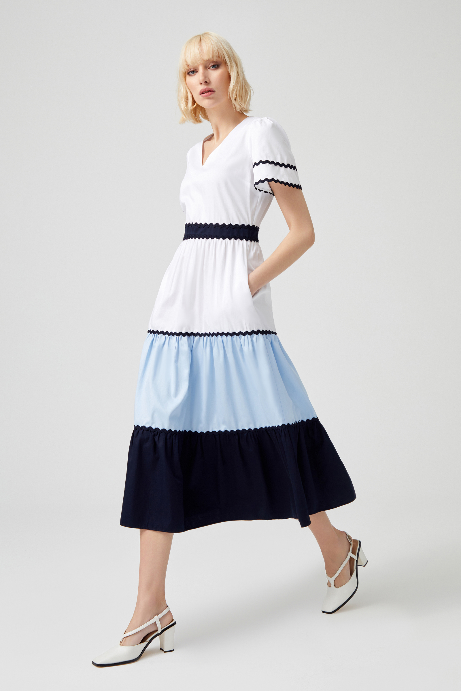 V Yaka Katmanlı Midi Boy Elbise