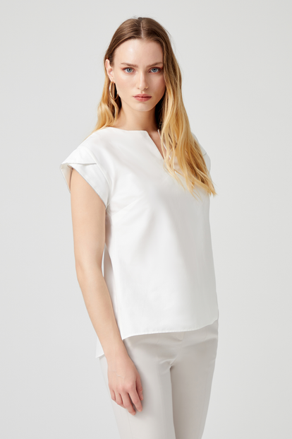 Kol Detaylı Poplin Bluz