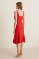 Kare Yaka Etek Ucu Fırfırlı Kemerli Elbise