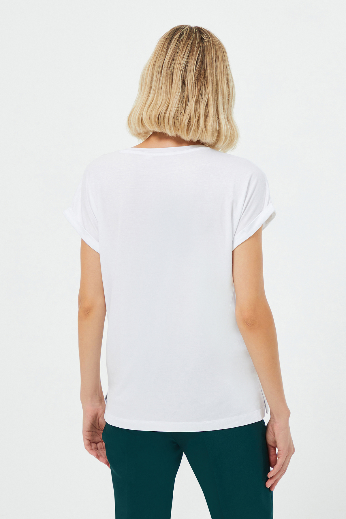 Yıldız Pul İşlemeli T-Shirt