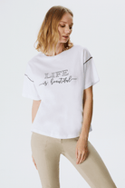 Önü Nakışlı Kontrast Dikişli T-shirt