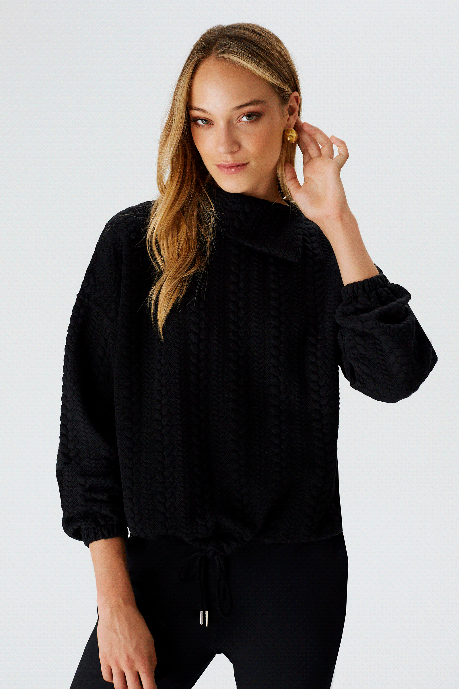 Asimetrik Yaka Kapitone Sweatshirt