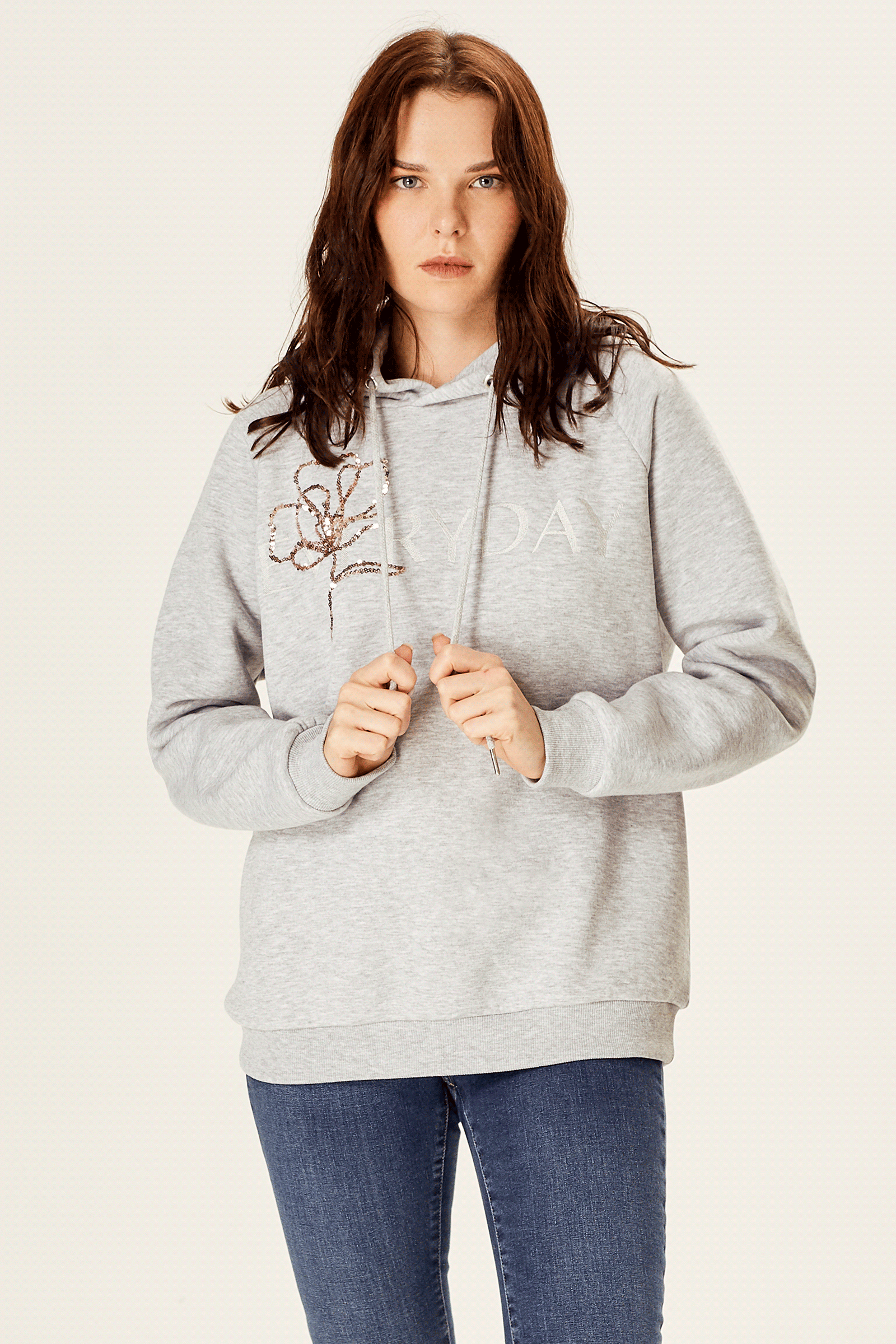 Kapüşonlu Nakışlı Sweatshirt