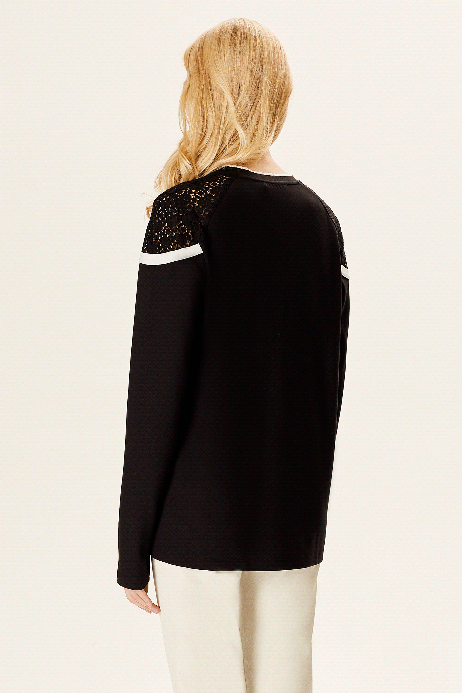 Dantel Detaylı Sweatshirt