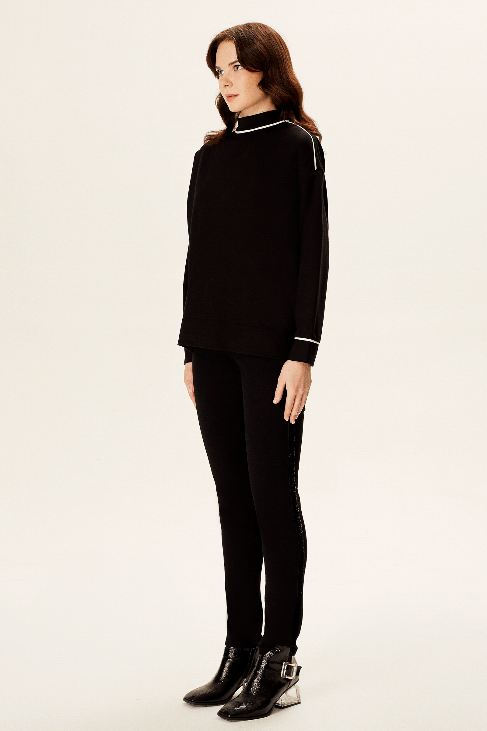 Dik Yaka Sweatshirt