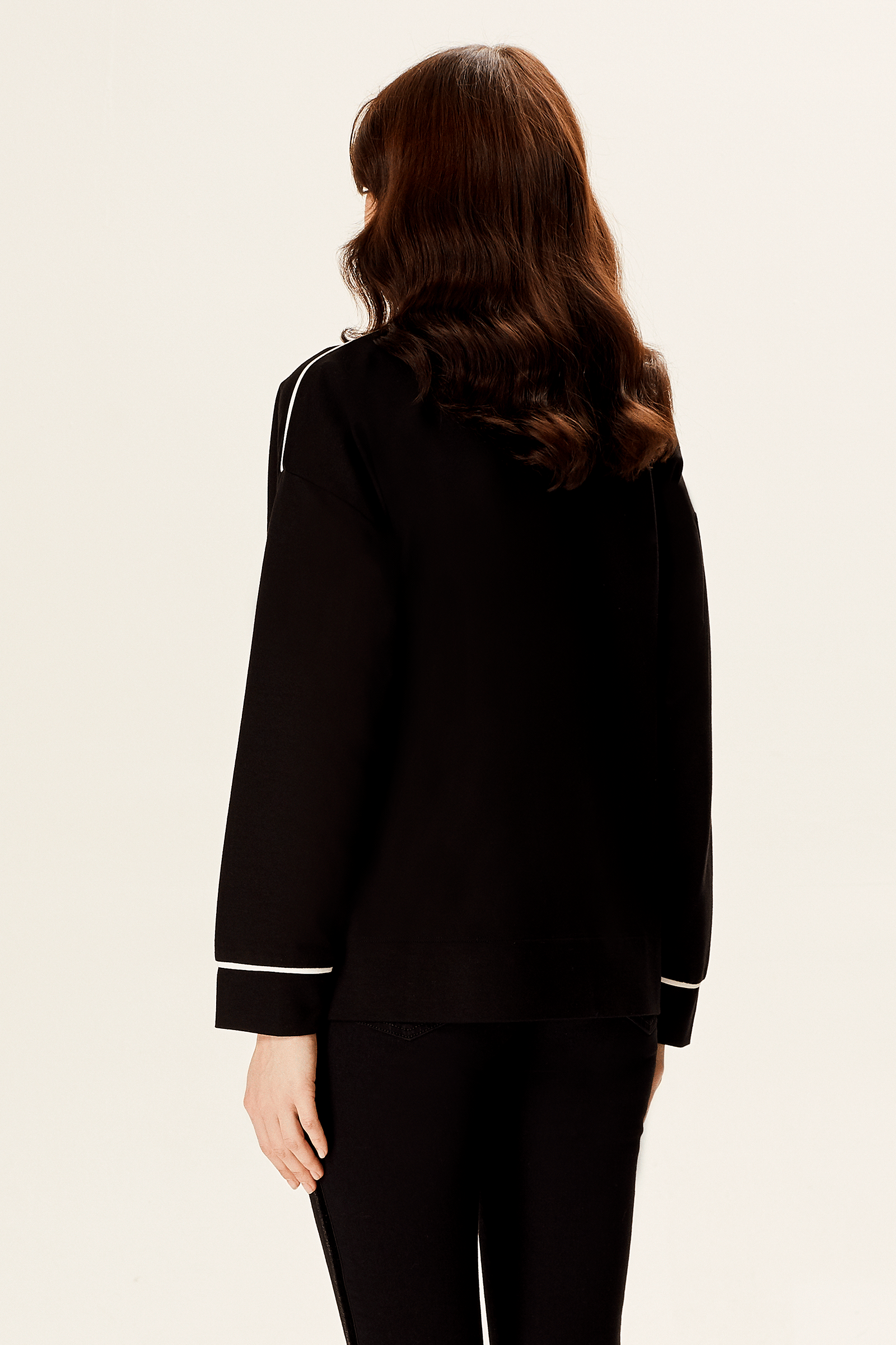 Dik Yaka Sweatshirt