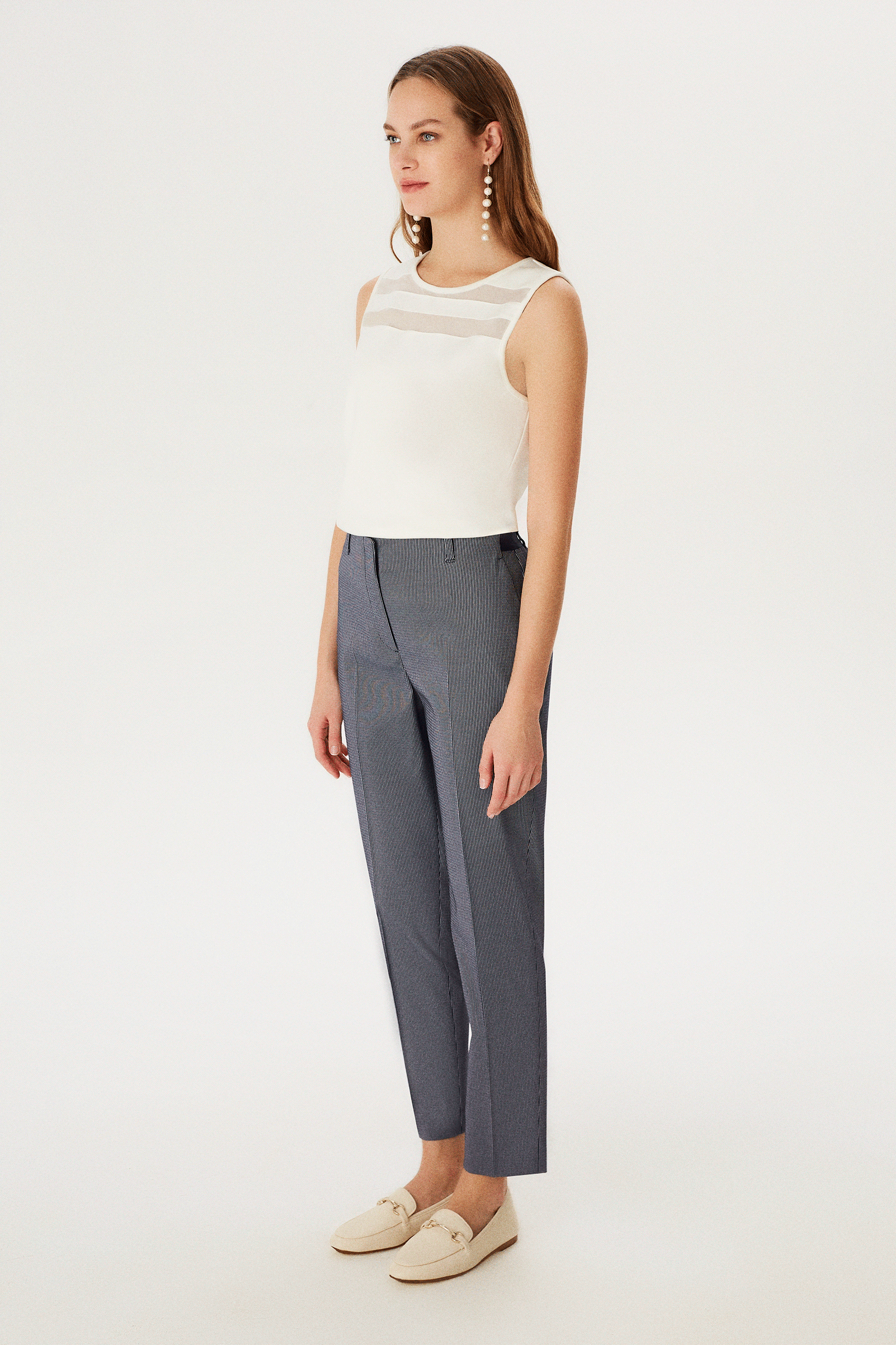 Beli Kemerli Düz Paça Pantolon