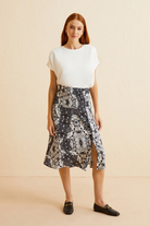 Düğme Deteylı Dizaltı Etek