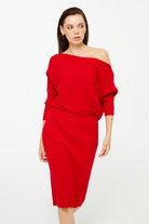 Asimetrik Omuz Dekolteli Triko Elbise