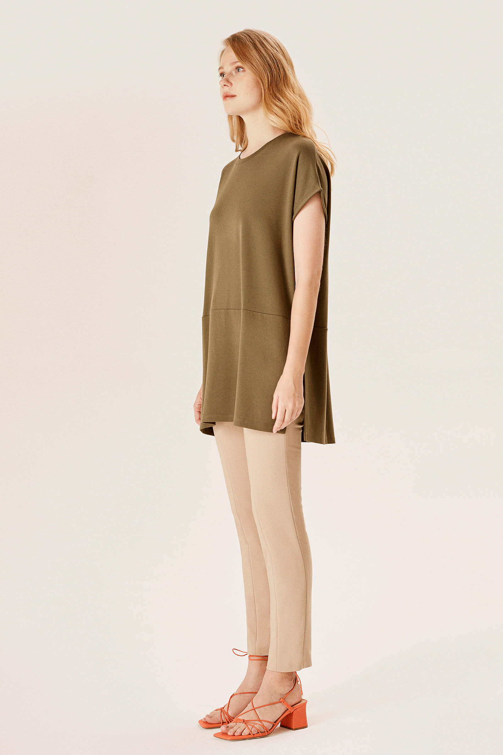 Yırtmaçlı Bol Kesim Örme Bluz