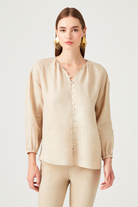 Bol Kesim Düğmeli Keten Bluz